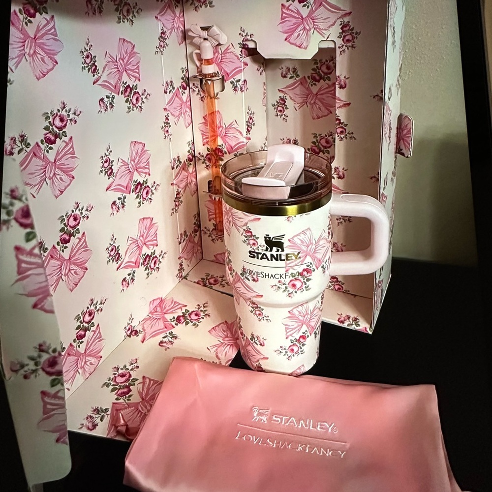 Stanley Floral Travel Mug with Straw